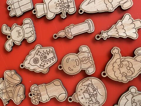 Colour in your own decorations